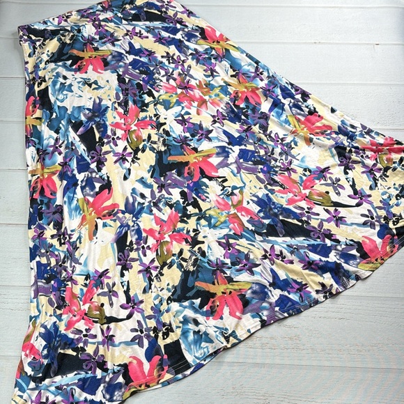 Hannah Colorful Floral Abstract Maxi Skirt Size Small - Picture 3 of 8